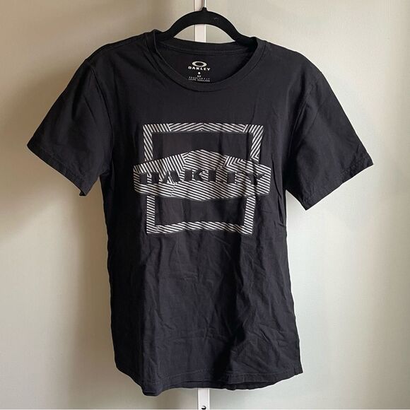 Oakley Black Signature Logo Short Sleeve Tee - Picture 1 of 3
